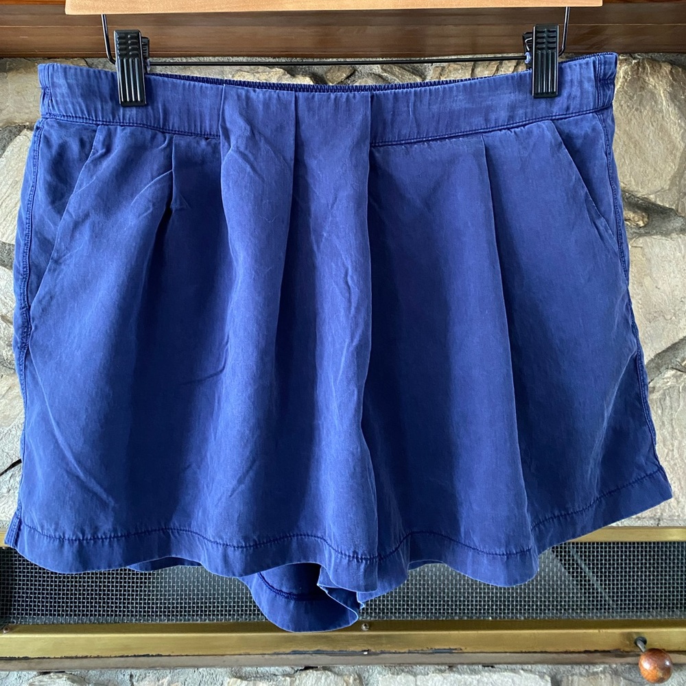 Lululemon drape front shorts